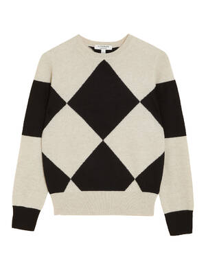 marksandspencer_AU22_KASMIR_T38_3674_geometricky svetr z cisteho kasmiru_cernobila_3999Kc.jpg